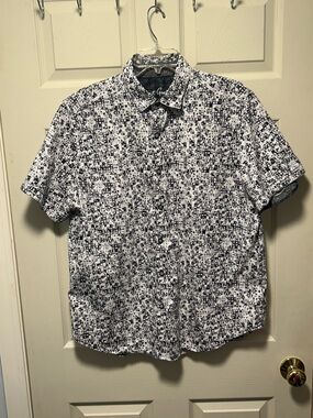 Robert Graham Black And White Short Sleeve Button Down Shirt Geometric XL